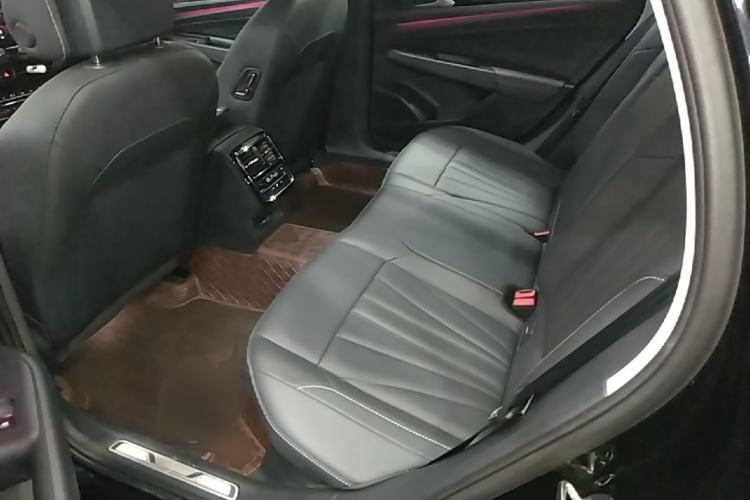 Used Volkswagen Passat 2025 Outstanding Model 380TSI Starry Dragon Glorious Edition Left Rear Seat