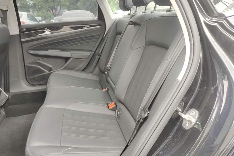 Used Volkswagen Passat 2025 Outstanding Model 280TSI Business Edition Left Rear Seat