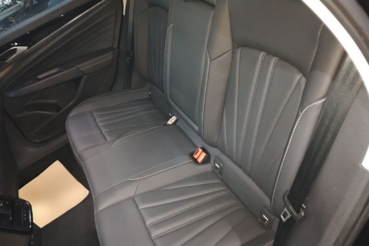 Used Volkswagen Passat 2025 Outstanding Model 380TSI Starry Dragon Edition Left Rear Seat