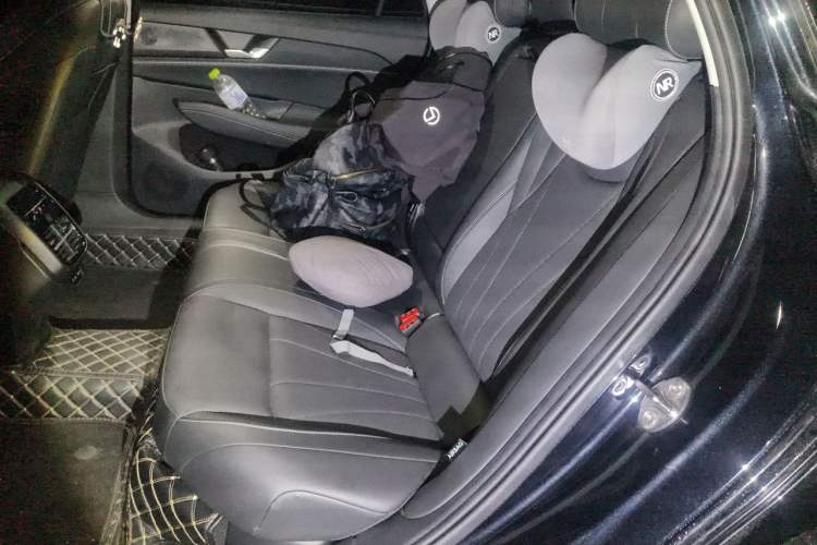 Used Volkswagen Passat 2025 Pro 380TSI Starry Dragon Edition Left Rear Seat