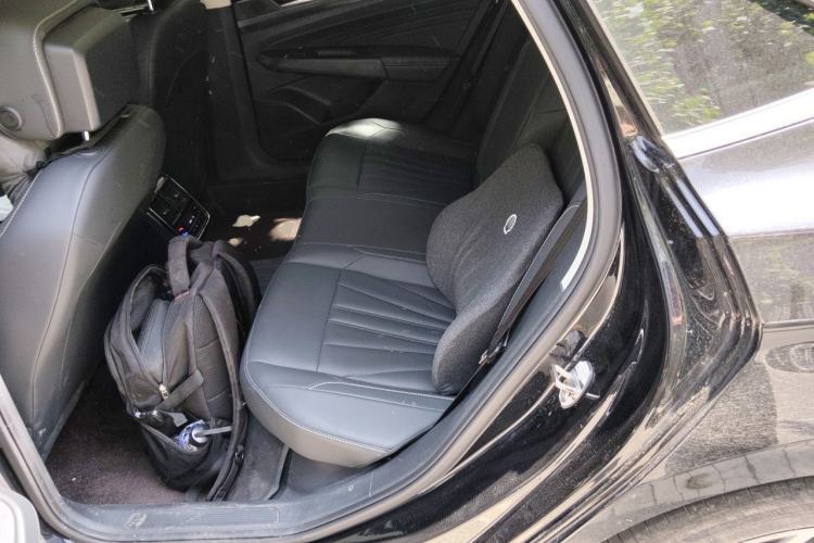Used Volkswagen Passat 2025 Outstanding Model 380TSI Starry Dragon Edition Left Rear Seat