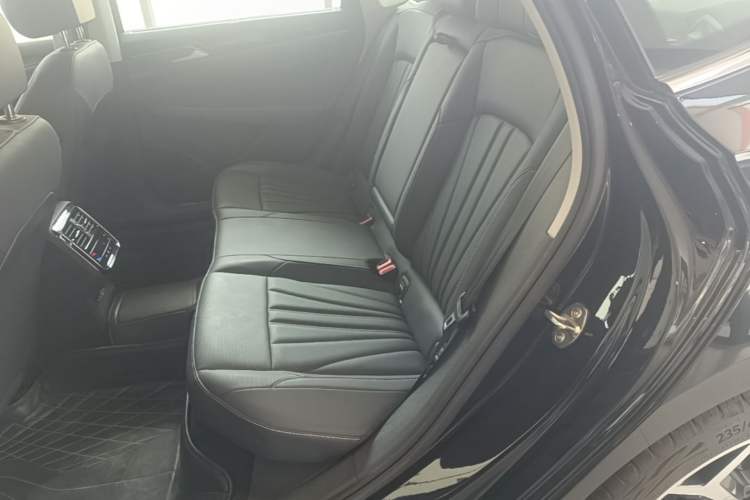 Used Volkswagen Passat 2025 Outstanding Model 380TSI Starry Dragon Glorious Edition Left Rear Seat