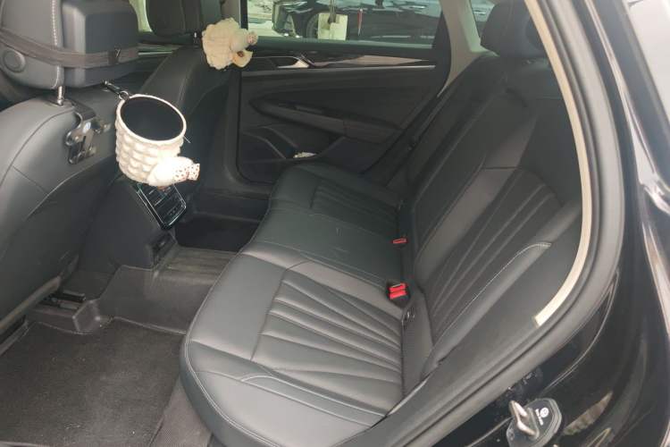 Used Volkswagen Passat 2025 Outstanding Model 380TSI Starry Dragon Edition Left Rear Seat