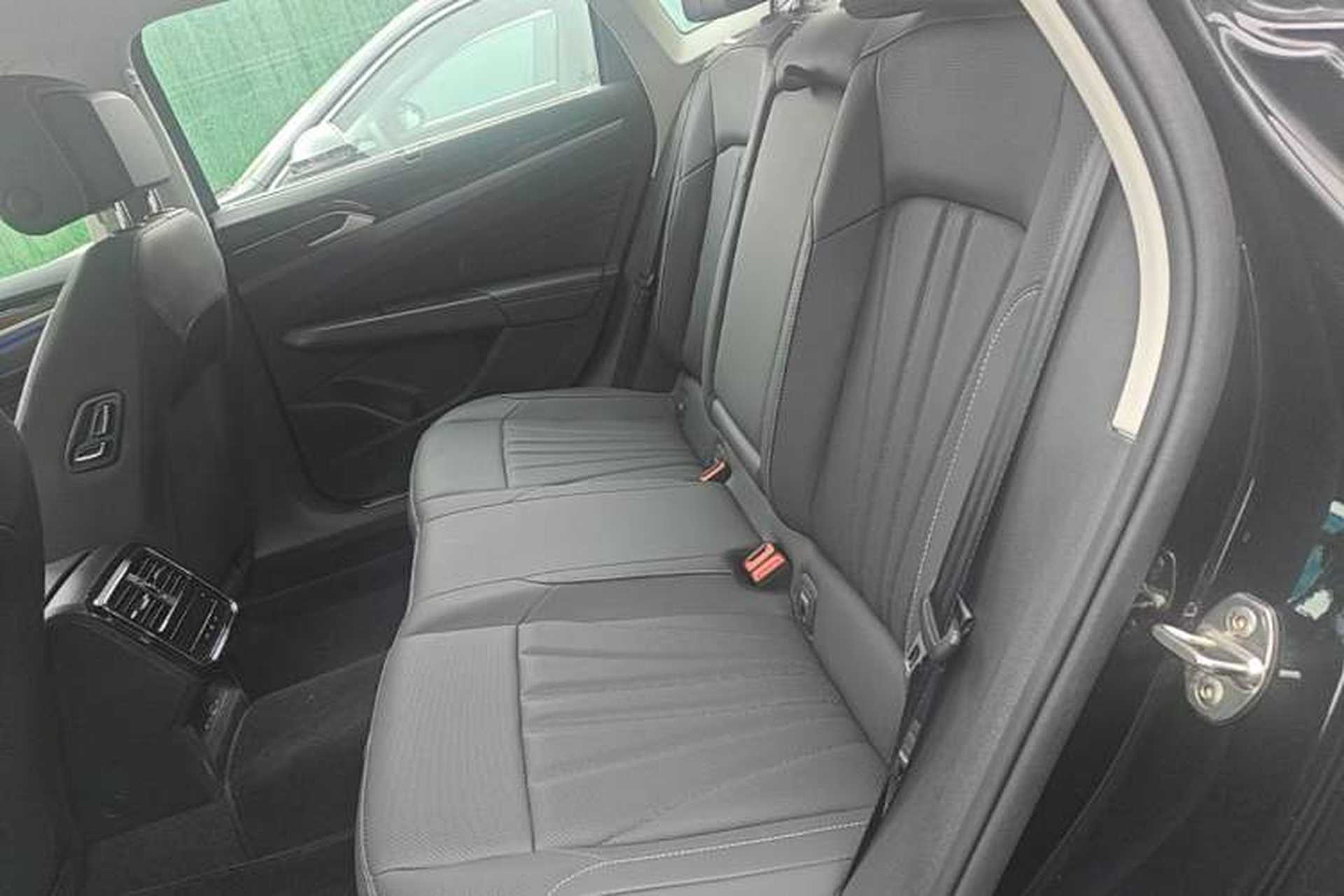 Used Volkswagen Passat 2025 Outstanding Model 380TSI Starry Dragon Glorious Edition Left Rear Seat