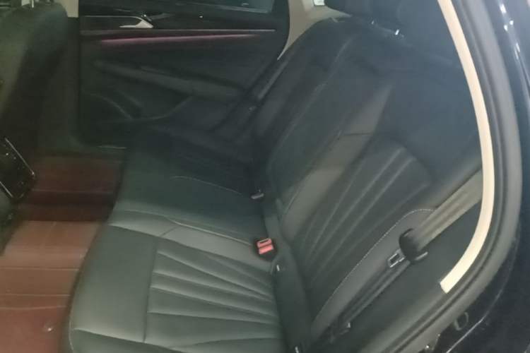 Used Volkswagen Passat 2025 Outstanding Model 380TSI Dragon Glory Edition Left Rear Seat
