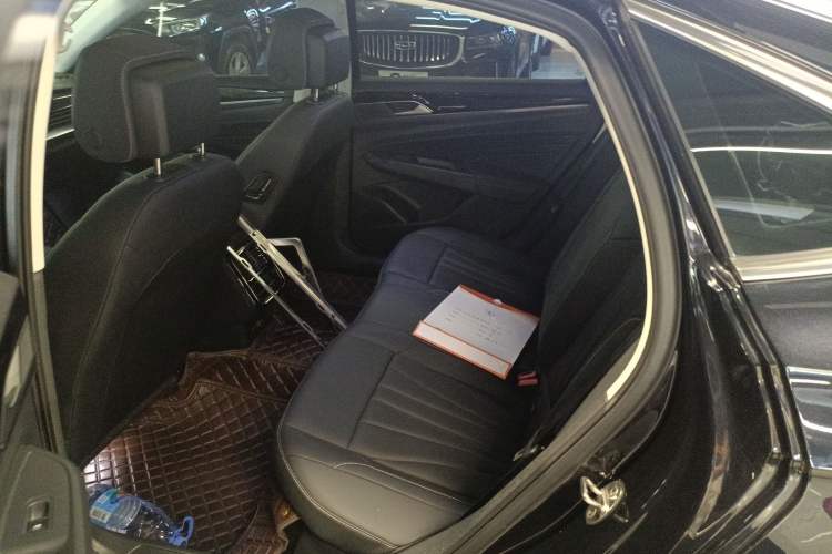 Used Volkswagen Passat 2025 Outstanding Model 330TSI Elite Edition Left Rear Seat