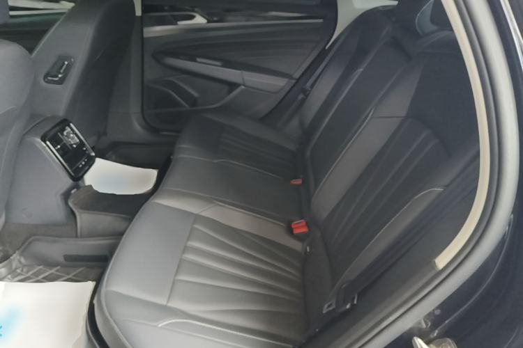 Used Volkswagen Passat 2025 Outstanding Model 380TSI Dragon Glory Edition Left Rear Seat