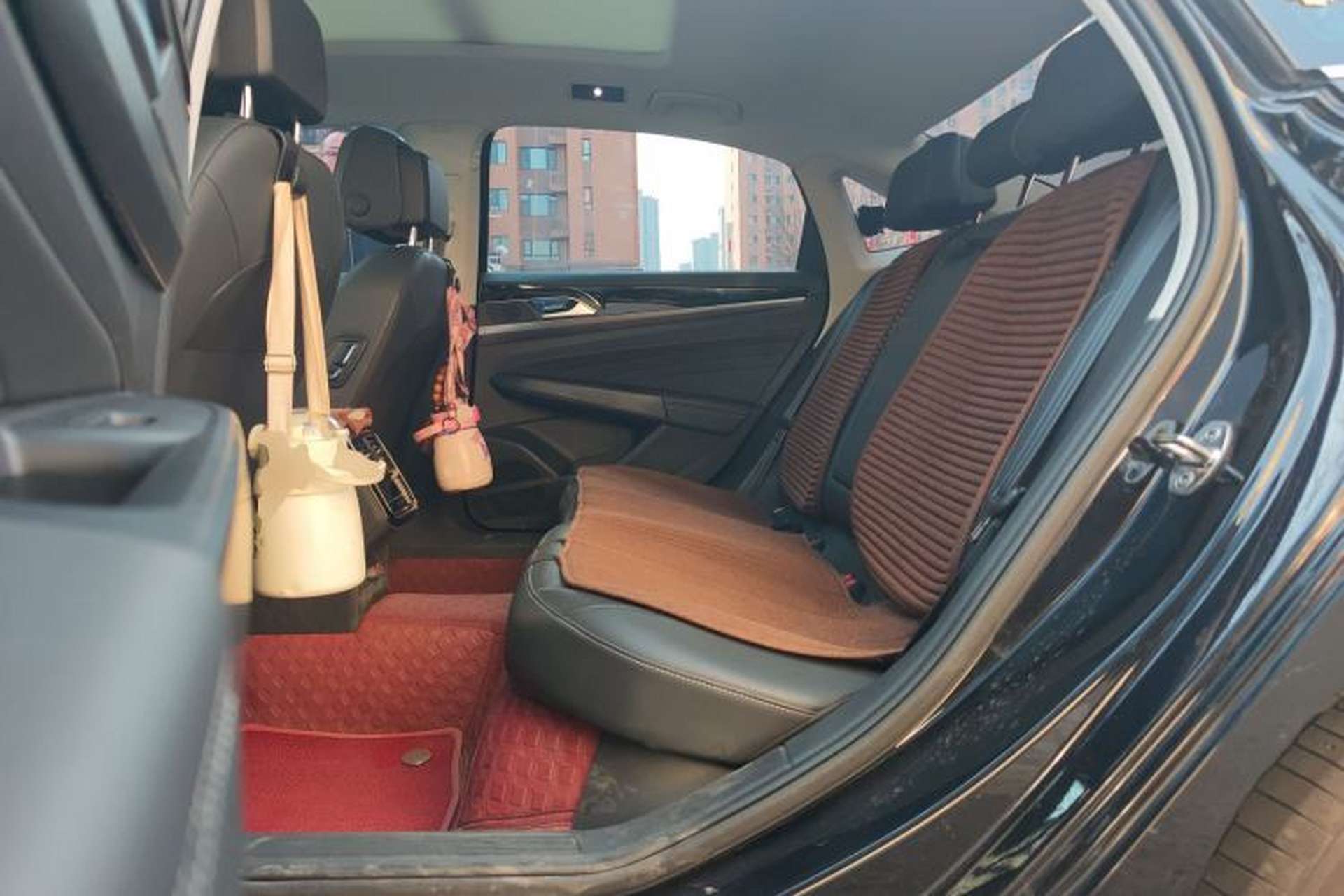 Used Volkswagen Passat 2025 Outstanding Model 380TSI Starry Dragon Edition Left Rear Seat