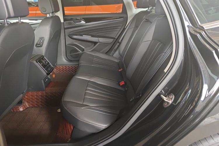 Used Volkswagen Passat 2025 Premium Version 380TSI Dragon Edition Left Rear Seat