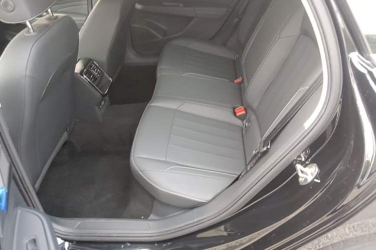 Used Volkswagen Passat 2025 Outstanding Model 280TSI Business Edition Left Rear Seat