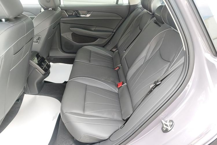Used Volkswagen Passat 2025 Pro 380TSI Dragon Supreme Edition Left Rear Seat