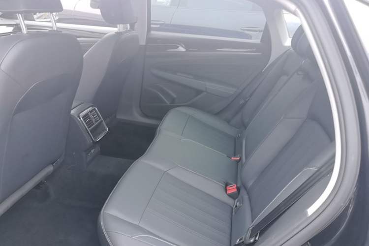 Used Volkswagen Passat 2025 Outstanding Model 280TSI Business Edition Left Rear Seat