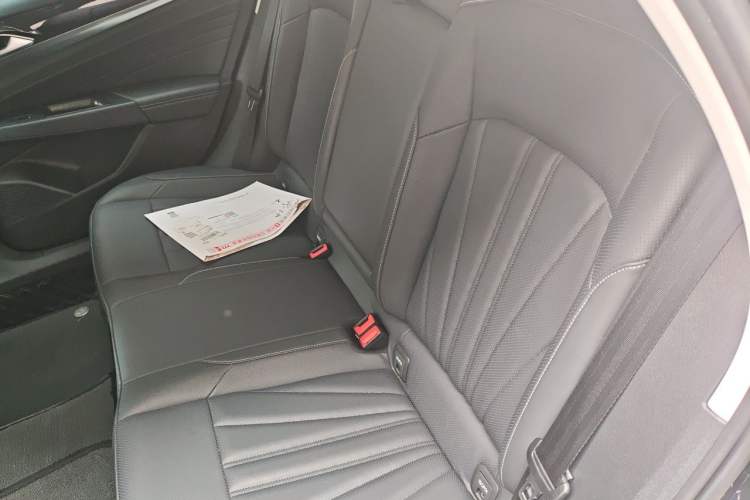 Used Volkswagen Passat 2025 Outstanding Model 330TSI Elite Edition Left Rear Seat