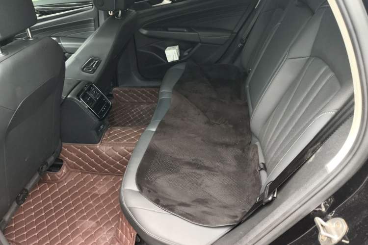 Used Volkswagen Passat 2025 Outstanding Model 330TSI Elite Edition Left Rear Seat