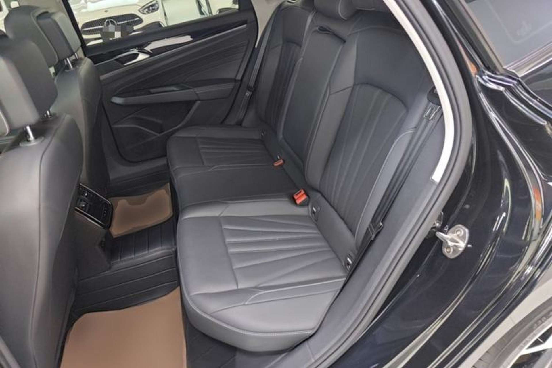 Used Volkswagen Passat 2025 Outstanding Model 380TSI Starry Dragon Edition Left Rear Seat