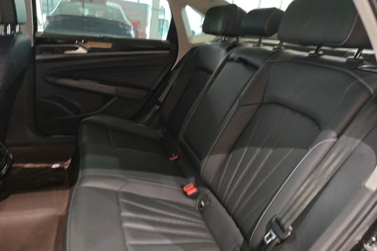 Used Volkswagen Passat 2025 Outstanding Model 380TSI Starry Dragon Glorious Edition Left Rear Seat