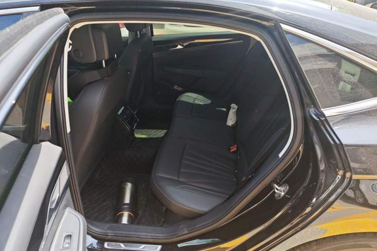 Used Volkswagen Passat 2025 Premium Version 380TSI Dragon Edition Left Rear Seat