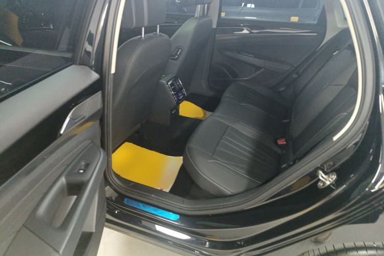 Used Volkswagen Passat 2025 Outstanding Model 380TSI Starry Dragon Edition Left Rear Seat