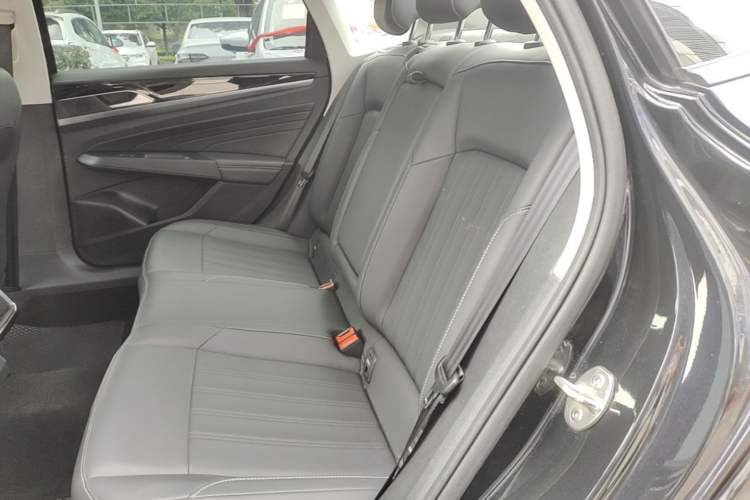 Used Volkswagen Passat 2025 Outstanding Model 280TSI Business Edition Left Rear Seat