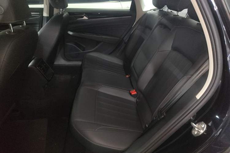 Used Volkswagen Passat 2025 Outstanding Model 280TSI Business Edition Left Rear Seat