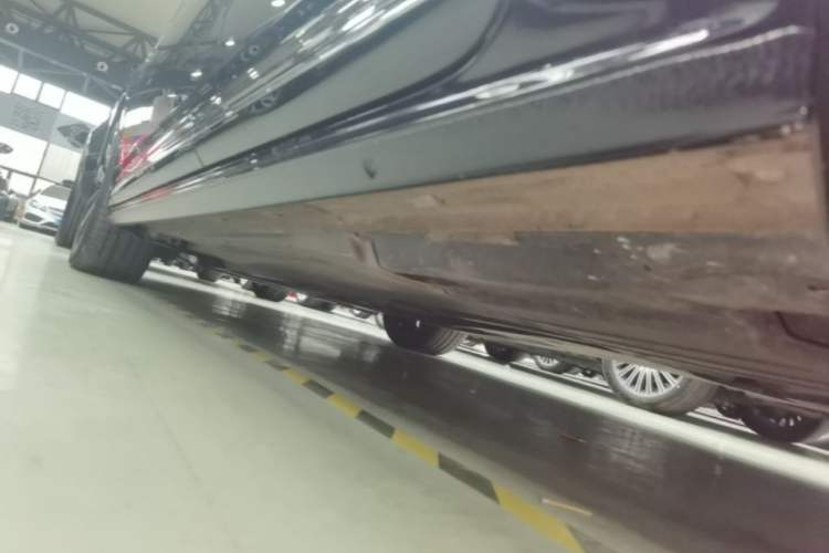 Used Volkswagen Passat 2025 Outstanding Model 380TSI Dragon Glory Edition Left Side Sill