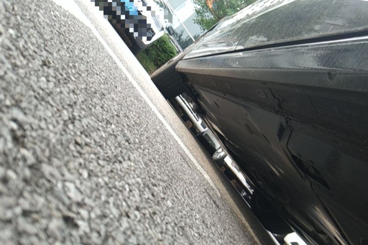 Used Volkswagen Passat 2025 Pro 380TSI Starry Dragon Luxury Edition Left Side Sill