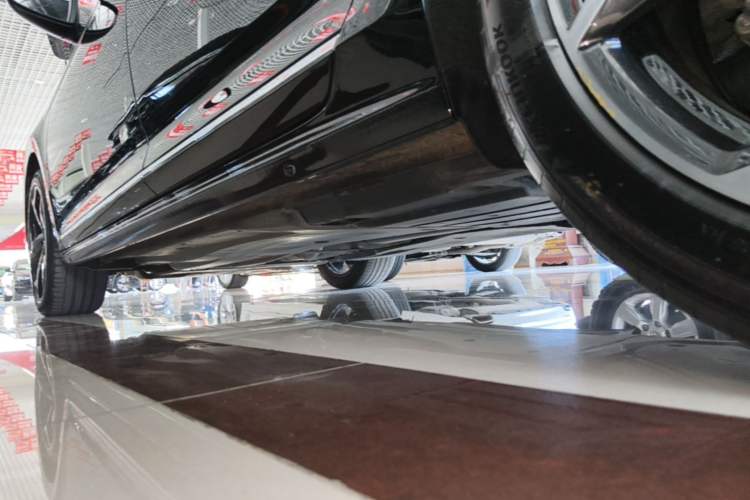 Used Volkswagen Passat 2025 Outstanding Model 380TSI Starry Dragon Edition Left Side Sill