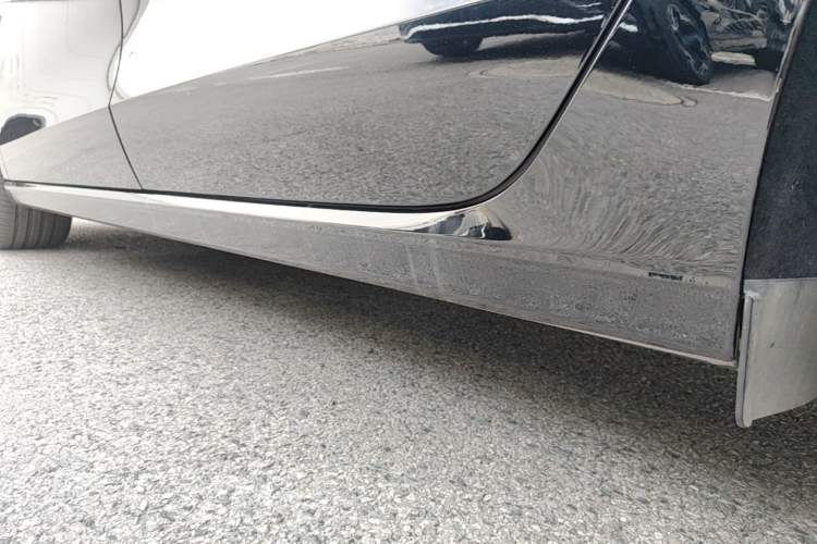 Used Volkswagen Passat 2025 Pro 380TSI Dragon Supreme Edition Left Side Sill