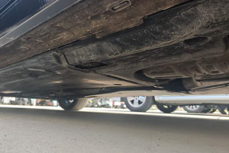 Used Volkswagen Passat 2025 Pro 380TSI Dragon Supreme Edition Left Side Sill
