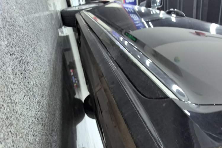 Used Volkswagen Passat 2025 Outstanding Model 280TSI Business Edition Left Side Sill