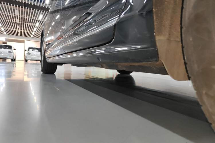 Used Volkswagen Passat 2025 Outstanding Model 280TSI Business Edition Left Side Sill