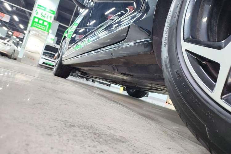 Used Volkswagen Passat 2025 Outstanding Model 330TSI Starry Elite Edition Left Side Sill