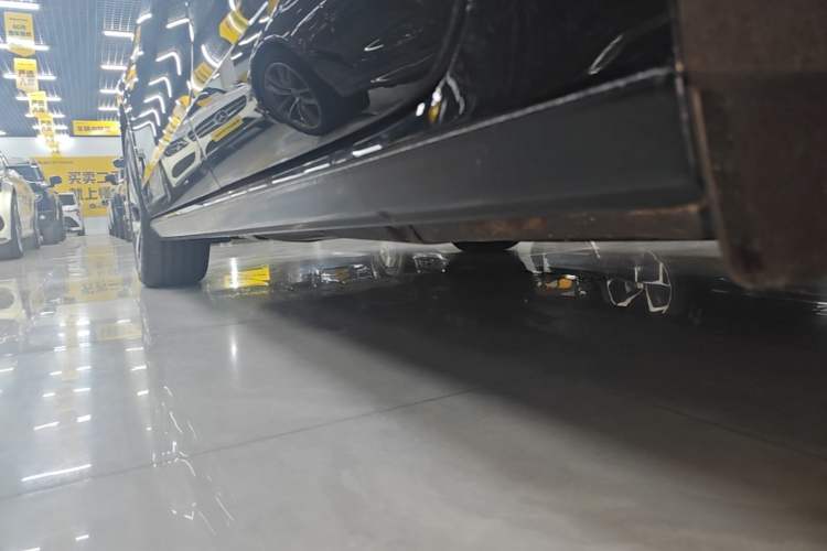 Used Volkswagen Passat 2025 Pro 380TSI Starry Dragon Edition Left Side Sill