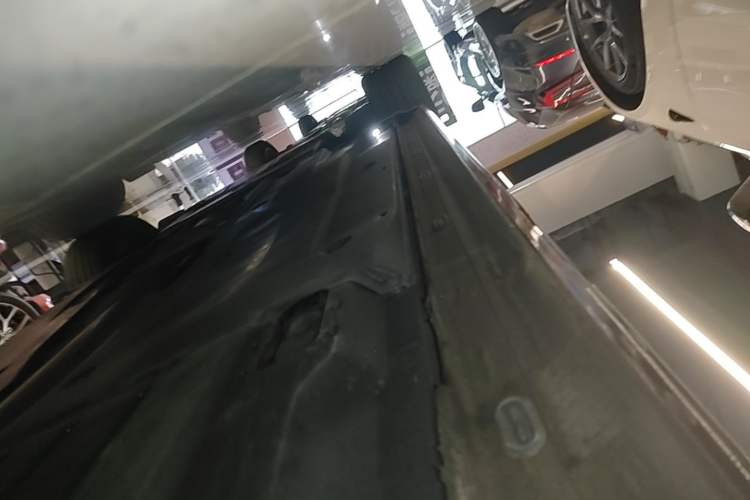Used Volkswagen Passat 2025 Outstanding Model 380TSI Dragon Glory Edition Left Side Sill