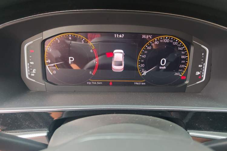 Used Volkswagen Passat 2025 Outstanding Model 380TSI Starry Dragon Edition Odometer Close Up