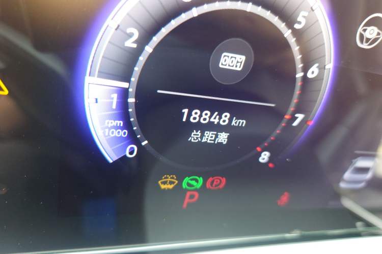 Used Volkswagen Passat 2025 Pro 380TSI Starry Dragon Edition Odometer Close Up
