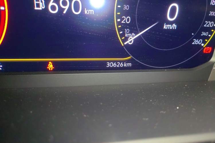 Used Volkswagen Passat 2025 Outstanding Model 380TSI Starry Dragon Edition Odometer Close Up