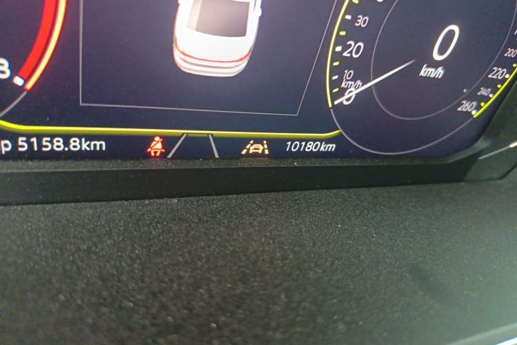 Used Volkswagen Passat 2025 Outstanding Model 380TSI Dragon Glory Edition Odometer Close Up