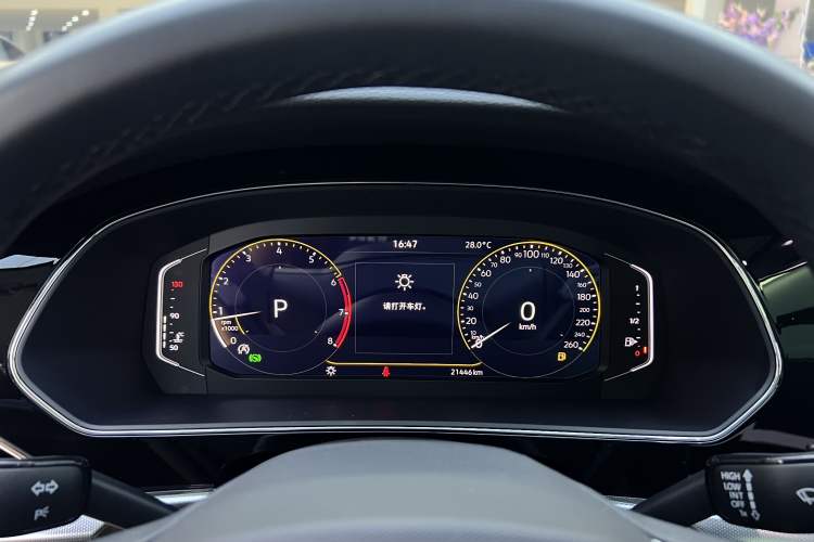 Used Volkswagen Passat 2025 Outstanding Model 380TSI Starry Dragon Edition Odometer Close Up