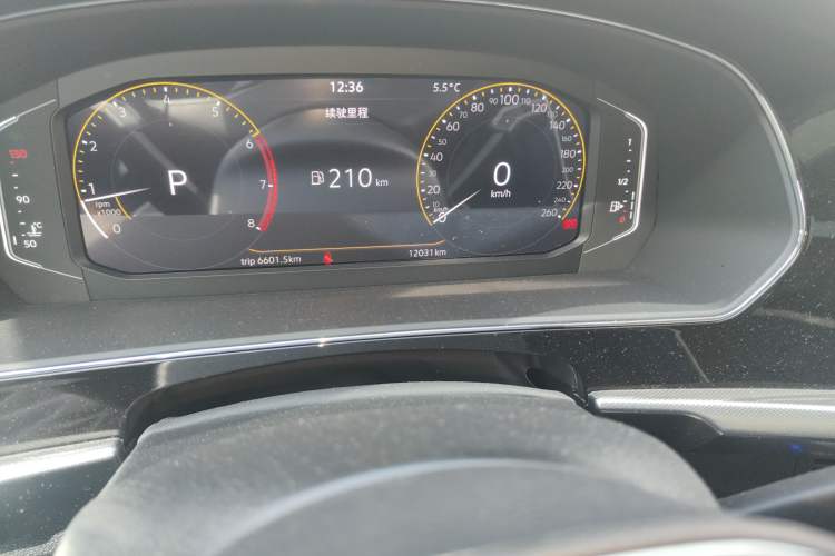 Used Volkswagen Passat 2025 Outstanding Model 380TSI Starry Dragon Edition Odometer Close Up