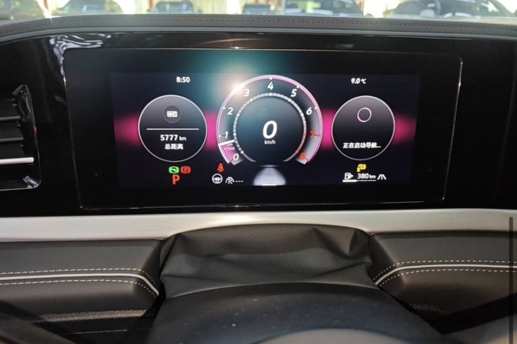 Used Volkswagen Passat 2025 Pro 380TSI Dragon Glory Edition Odometer Close Up