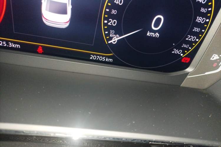 Used Volkswagen Passat 2025 Outstanding Model 330TSI Starry Elite Edition Odometer Close Up