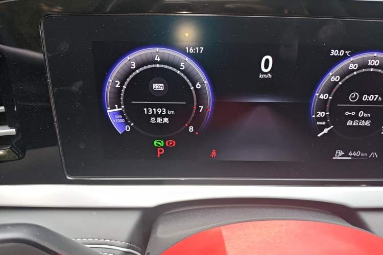 Used Volkswagen Passat 2025 Pro 380TSI Dragon Edition Odometer Close Up