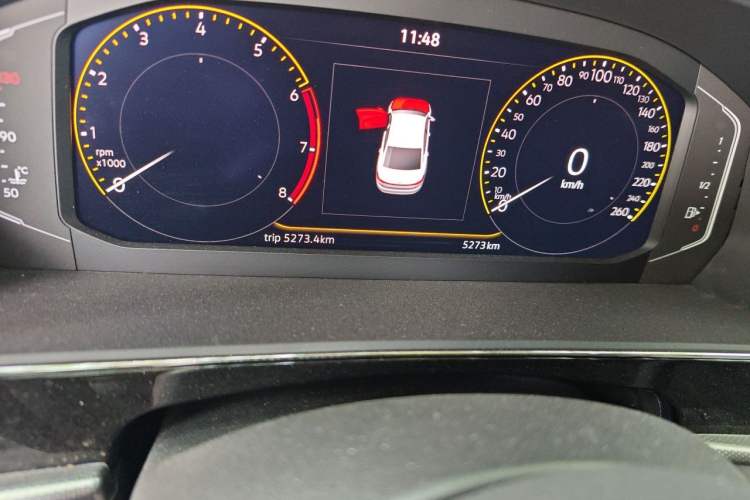 Used Volkswagen Passat 2025 Outstanding Model 330TSI Starry Elite Edition Odometer Close Up