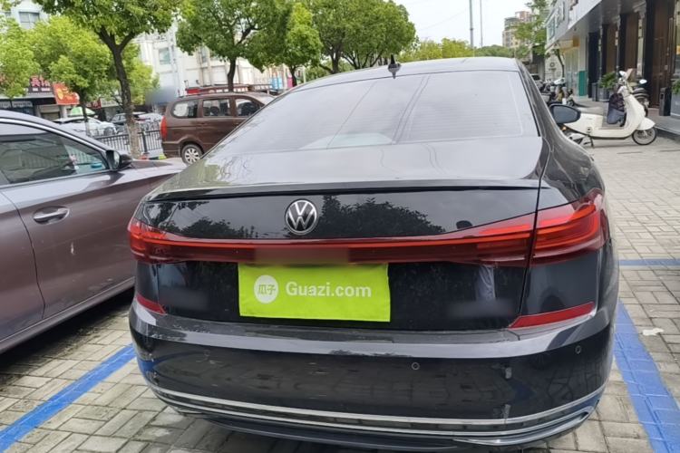 Used Volkswagen Passat 2025 Premium Version 380TSI Dragon Edition Rear