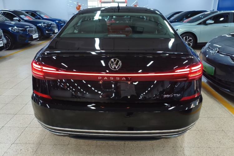 Used Volkswagen Passat 2025 Outstanding Model 380TSI Dragon Glory Edition Rear