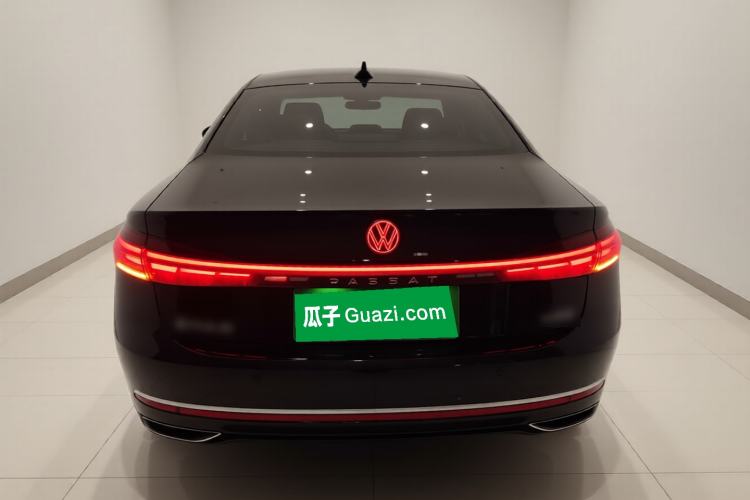 Used Volkswagen Passat 2025 Pro 380TSI Dragon Glory Edition Rear