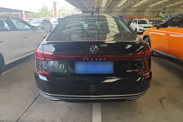Used Volkswagen Passat 2025 Premium Version 380TSI Dragon Edition Rear
