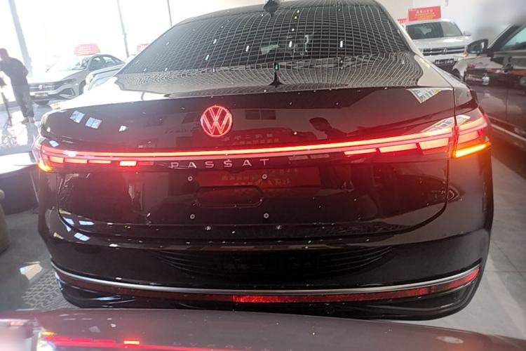 Used Volkswagen Passat 2025 Pro 380TSI Dragon Glory Edition Rear