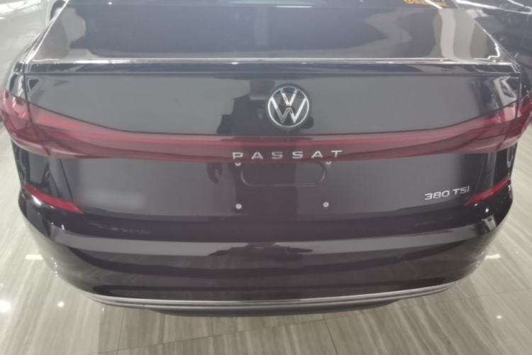Used Volkswagen Passat 2025 Premium Version 380TSI Dragon Edition Rear